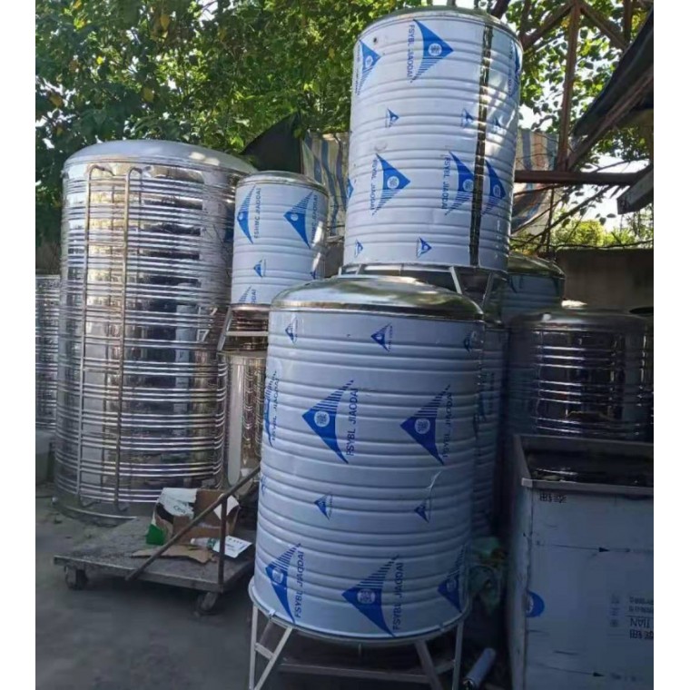 不锈钢水箱,不锈钢圆形水箱厂家直销,304圆形不锈钢水箱